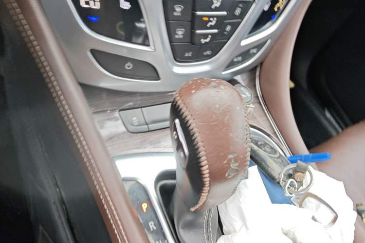 Used Buick Envision 2017 28T Four-Wheel Drive Elite Model Gear Lever