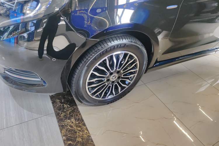 Used Mercedes-Benz V-Class 2018 V 260 Prestige Edition China VI
