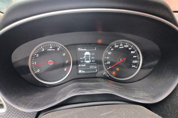 Used Baojun 730 2019 1.5L Manual Fashion Model 7-seater National V Instrument Cluster