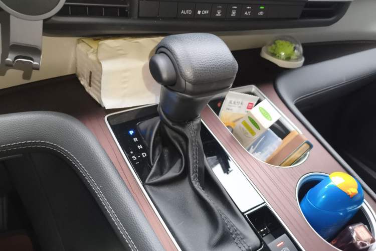 Used Toyota Sienna 2023 2.5L Hybrid Comfort Edition
