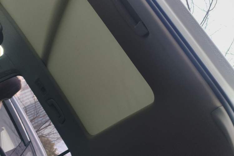 Used Volkswagen Tiguan L 2019 330TSI Automatic Two-Wheel Drive Smart Luxury Version China V Emission Standard
