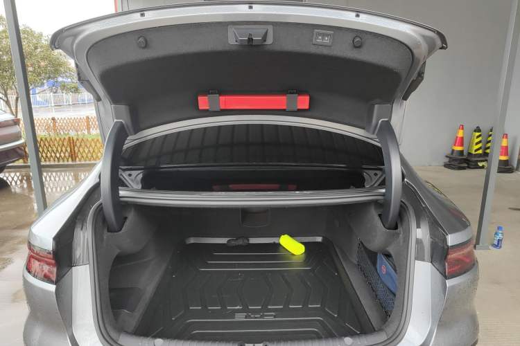 Used BYD Han 2024 DM-i Glory Edition 121KM Elite Model