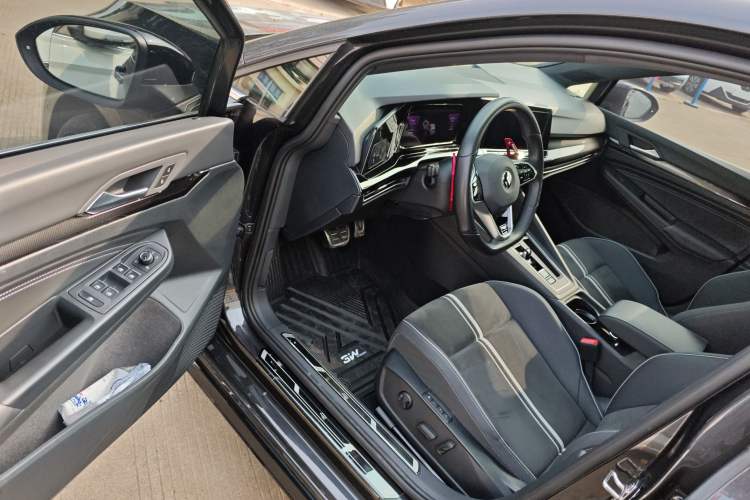 Used Volkswagen Golf 2021 280TSI DSG R-Line
