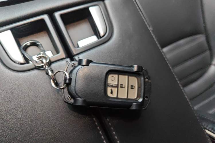 Used Honda UR-V 2017 240TURBO Two-Wheel Drive Luxury Edition China VI
