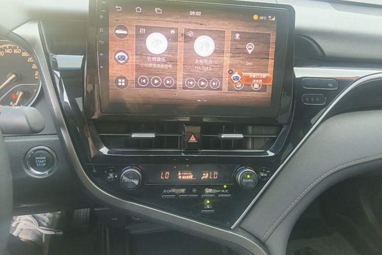 Used Toyota Camry 2021 2.0G Luxury Edition
