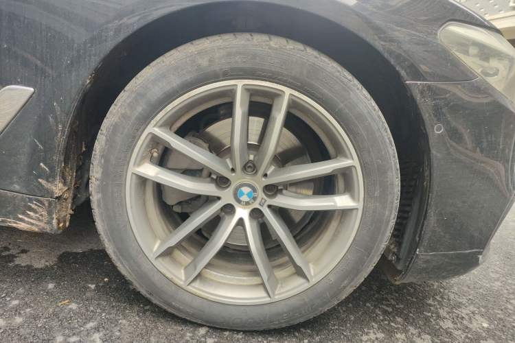 Used BMW 5 Series 2019 Restyled 525Li M Sport Package
