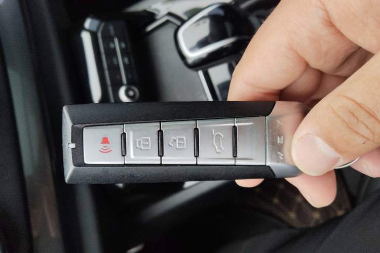 Used Wey VV7 2017 2.0T Flagship Model
