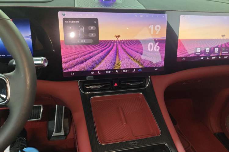 Used Hima AITO M8 2025 Extended-Range Ultra Version 53.4 kWh 6-Seater Edition
