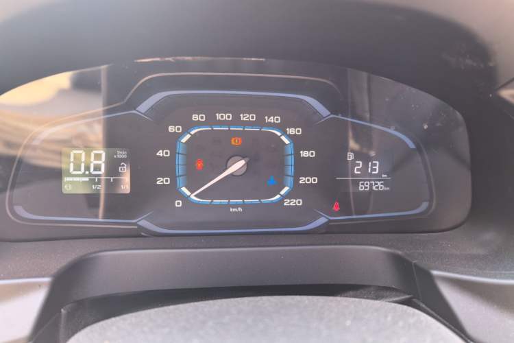 Used Roewe 360 2016 1.5L Manual Smart Screen Version
