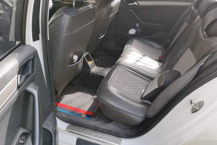 Used Volkswagen Jetta 2019 Dream Edition 1.5L Manual Comfort Version