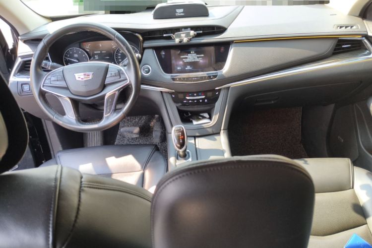 Used Cadillac XT5 2018 25T Luxury Model