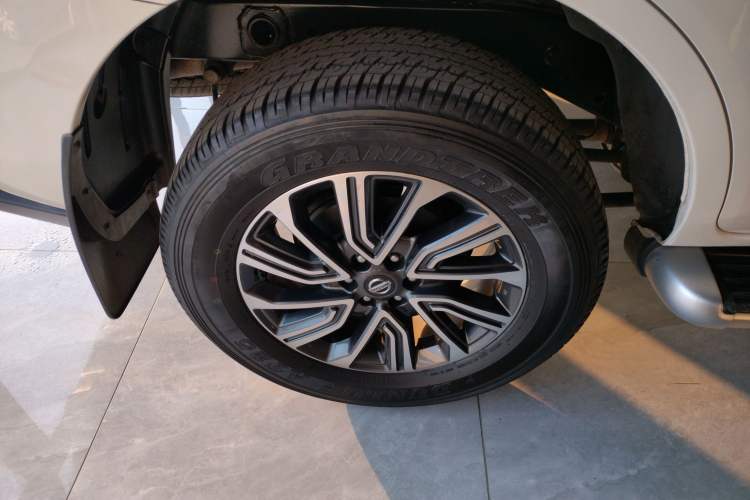 Used Nissan Terra 2020 2.5L XL Upper Automatic Two-Wheel Drive Luxury Edition
