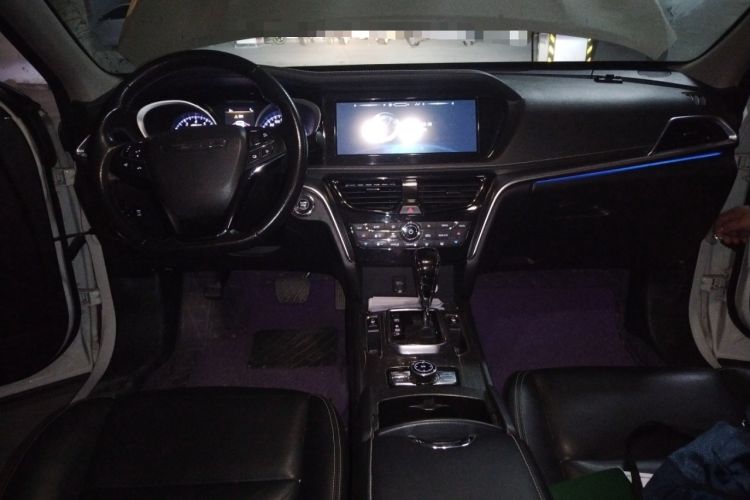 Used Venucia T90 2017 2.0L CVT Leading Edition