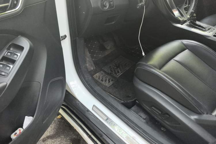 Used Roewe RX5 2018 20T Two-Wheel Drive Automatic Flagship Edition
