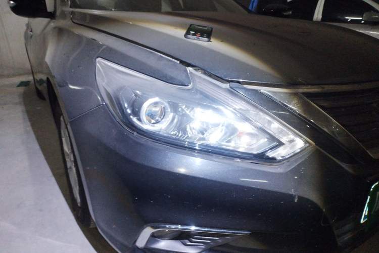 Used Nissan Teana 2016 Revised Version 2.0L XL Comfort Edition Right Front Headlight