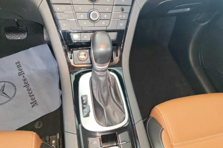 Used MG GS 2016 2.0TGI TST Luxury Edition Gear Lever