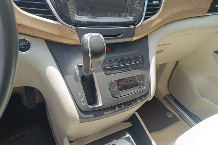 Used Buick GL8 2017 ES 28T Comfort Model China V Standard