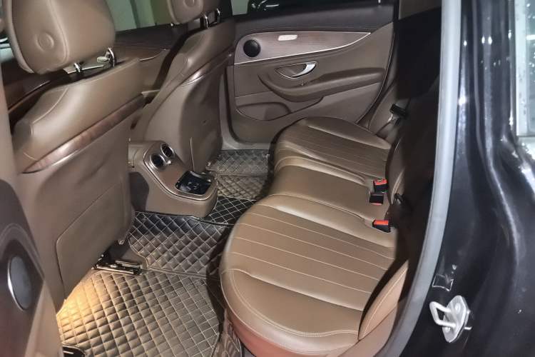 Used Mercedes-Benz E-Class 2022 E 260 L Left Rear Seat