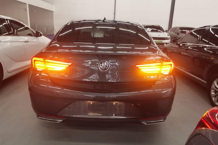 Used Buick Regal 2020 552T Elite Edition Rear