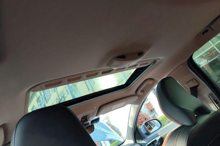 Used Volvo V60 2017 T5 Zhiya Edition China V Standard Headliner