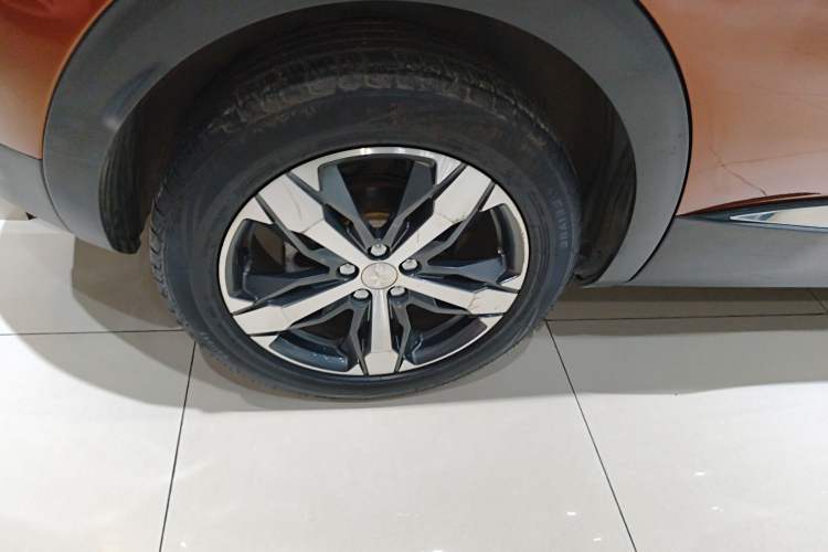 Used Peugeot 4008 2017 350THP Elite Edition Right Rear Wheel Hub