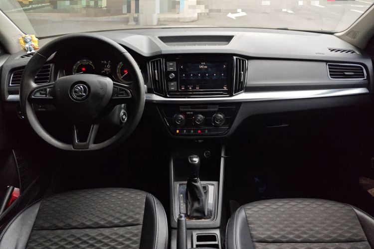Used Skoda Kamiq 2018 1.5L Automatic Comfort Edition China VI Standard Center Console