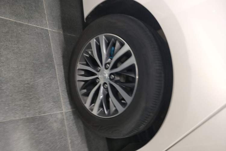 Used Buick GL8 2020 ES Land Cruiser 653T Comfort Edition