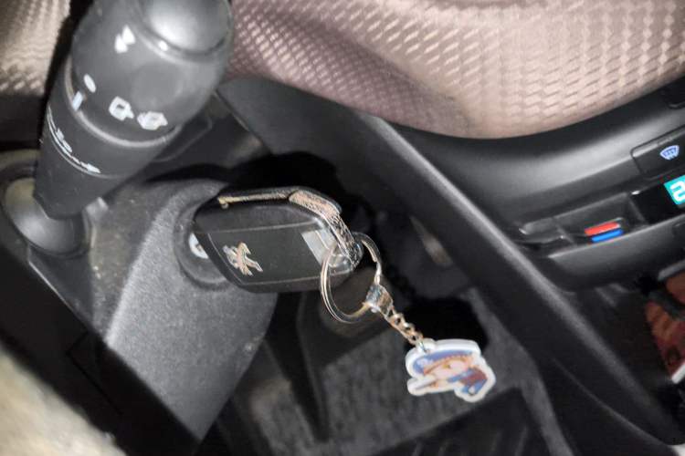 Used Peugeot 2008 2014 1.6L Automatic Fashion Edition