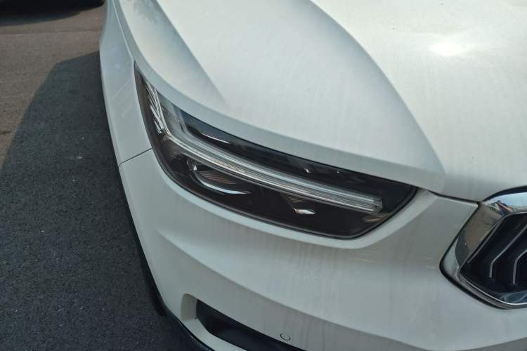 Used Volvo XC40 2020 T4 Four-Wheel Drive Smart Luxury Edition Right Front Headlight