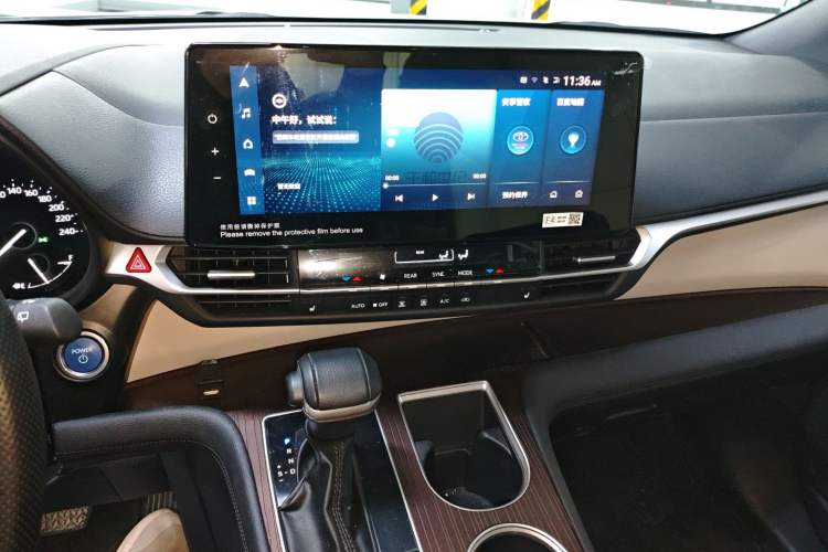 Used Toyota Granvia 2023 2.5L Hybrid Prestige PLUS Edition
