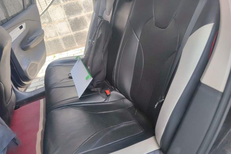 Used Hongqi E-QM5 2023 620km PLUS
