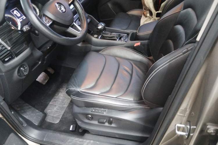 Used Skoda Kodiaq 2018 Facelifted TSI330 5-Seater Two-Wheel-Drive Luxury Enjoyment Edition
