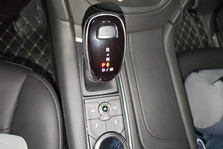 Used Cadillac XT5 2022 2.0T Two-Wheel Drive Luxury Version
