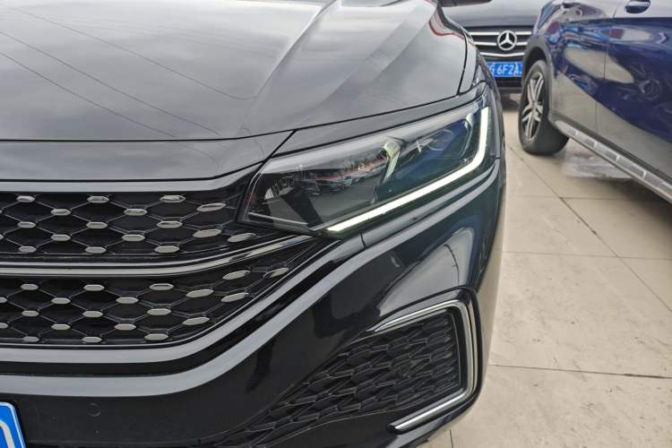 Used Volkswagen Passat 2022 330TSI Starry Elite Edition