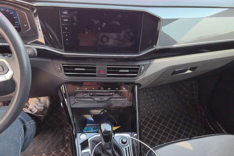 Used Volkswagen Tayron X 2020 380TSI Four-Wheel Drive Dynamic Connect Edition Audio And AC Panel