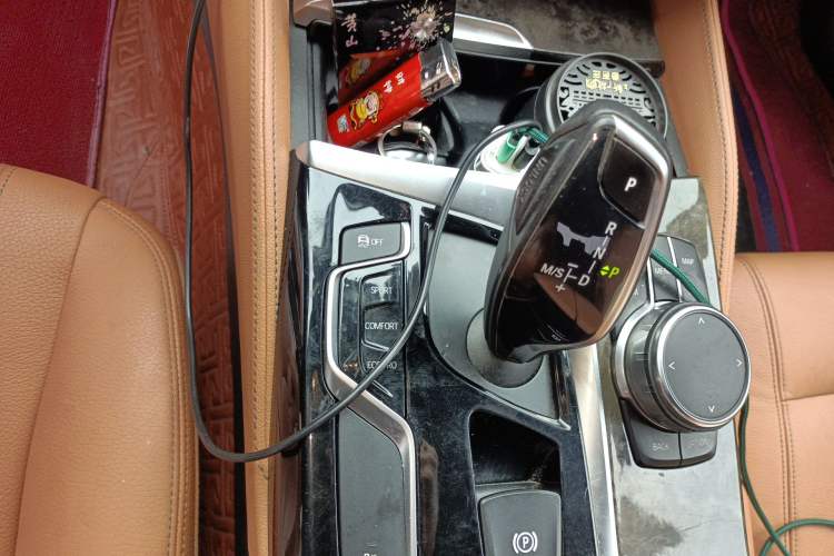 Used BMW 5 Series 2018 530Li Leading Model M Sport Package Gear Lever