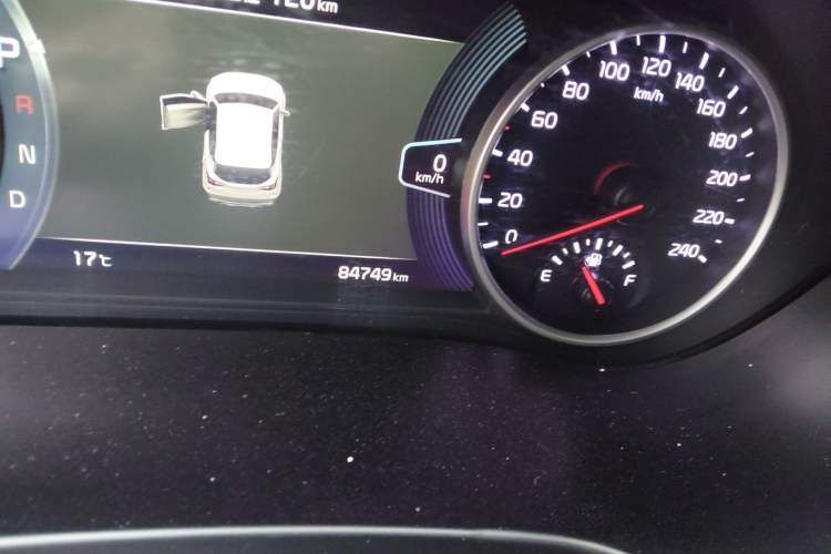 Used Kia KX3 2020 1.5L CVT Trend Edition Odometer Close Up