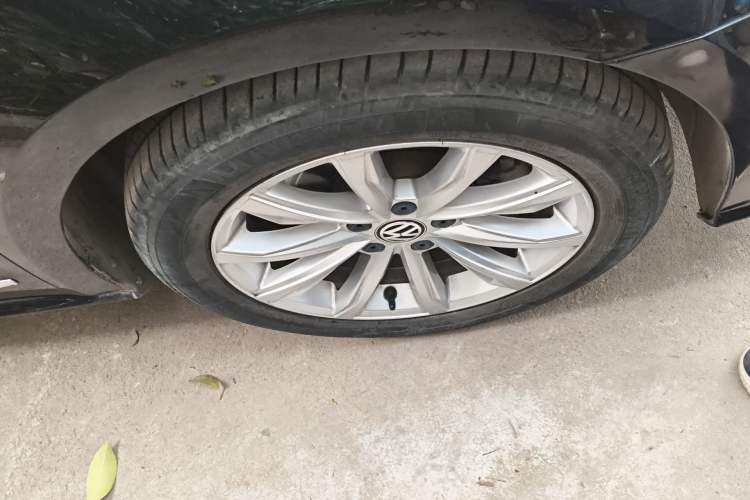 Used Volkswagen Passat 2017 330TSI DSG Luxury Edition
