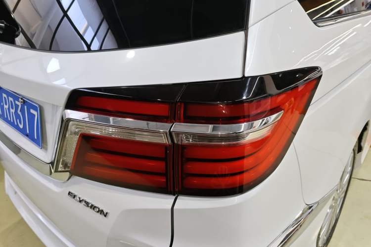 Used Honda Elysion 2016 2.4L Classic Edition