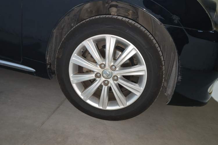 Used Toyota Crown 2012 2.5L Royal Right Front Wheel Hub