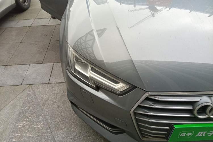 Used Audi A4L 2018 30th Anniversary Edition 40 TFSI Fashion Model Right Front Headlight
