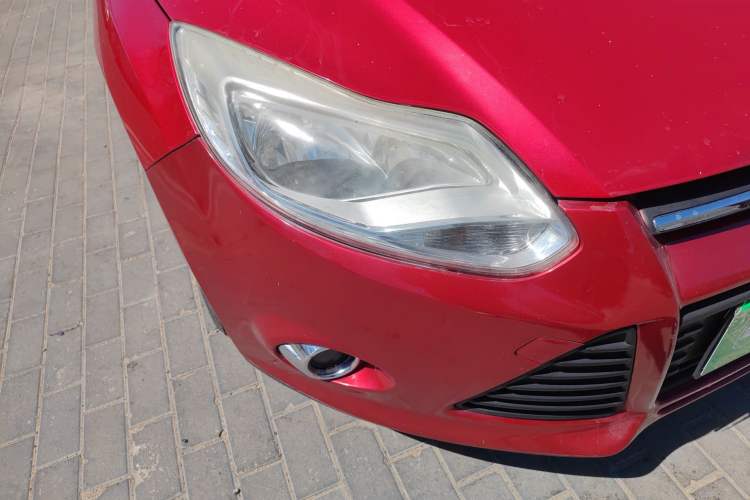 Used Ford Focus 2012 Sedan 1.6L Manual Fashion Edition
