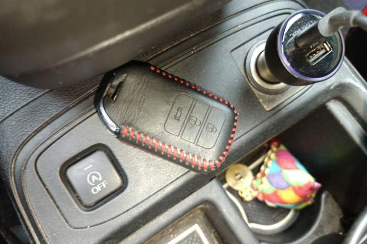 Used Honda CR-V 2016 2.0L Two-Wheel Drive Classic Edition
