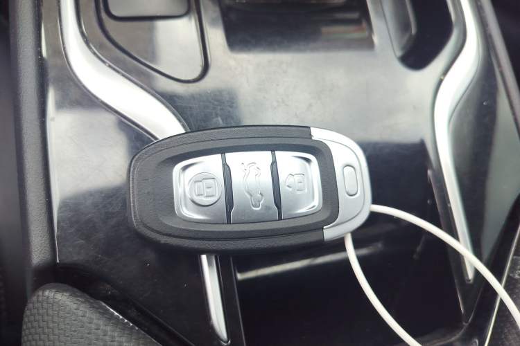 Used Hongqi E-QM5 2024 610 km PLUS