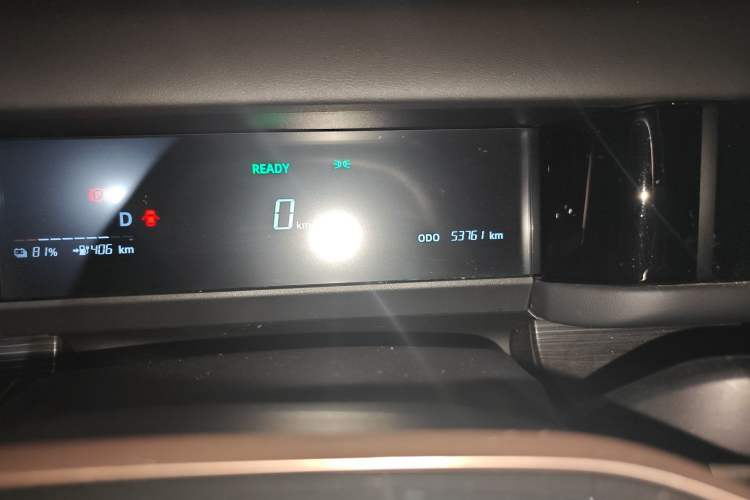 Used iCAR 03 2024 501km Two-Wheel Drive Long-Range Yuechao Edition Odometer Close Up