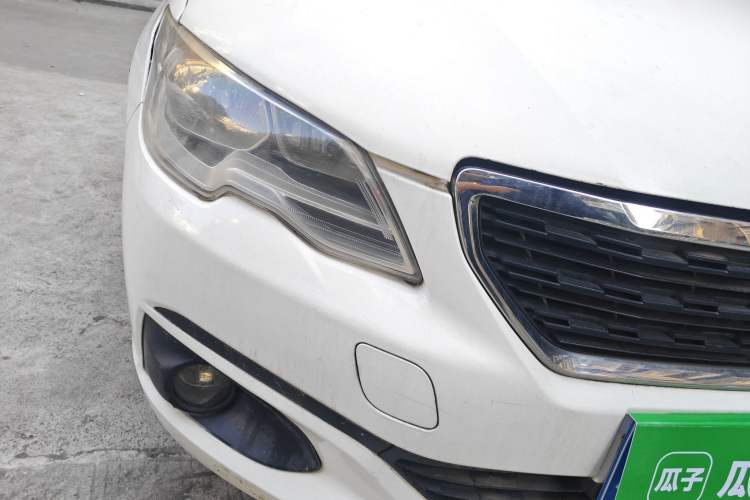 Used Peugeot 301 2018 1.6L Manual Comfort Edition Right Front Headlight