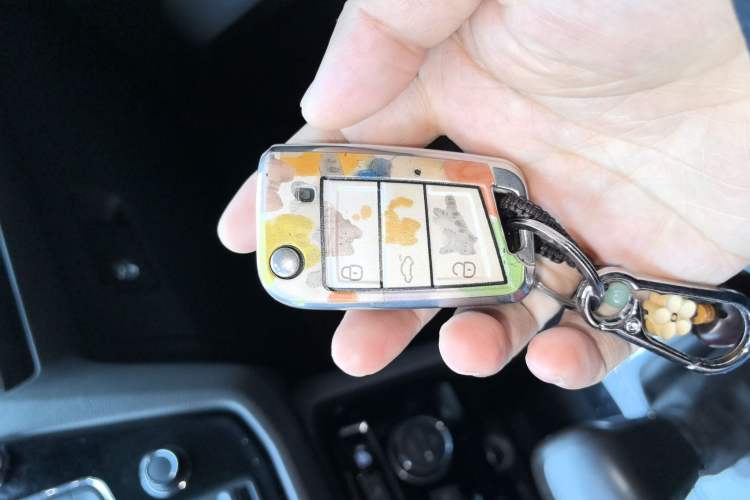 Used Volkswagen Tiguan L 2017 330TSI Automatic Two-Wheel Drive Luxury Edition Vehicle Key