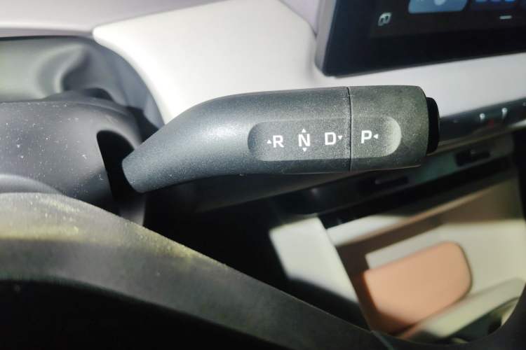 Used MG 4 EV 2026 Model 437 All-in-One Edition Gear Lever