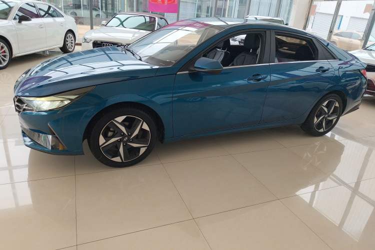 Used Hyundai Elantra 2021 1.5L CVT GLX Elite Edition
