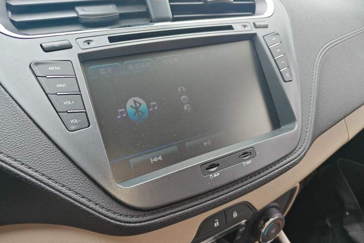 Used Ford Escort 2015 1.5L Automatic Fashion Model
